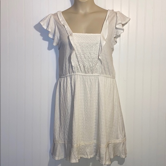 Maurices Dresses & Skirts - Maurices peasant style white lined dress